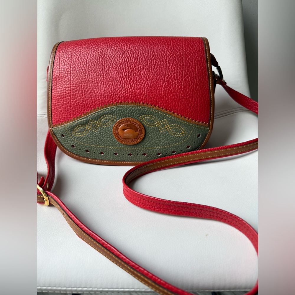 Vintage Dooney & Bourke All-Weather Leather crossbody bag